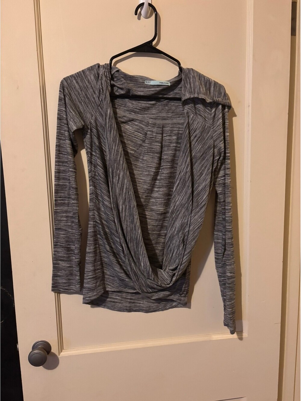 Maurices gray marled draped long sleeve top XS